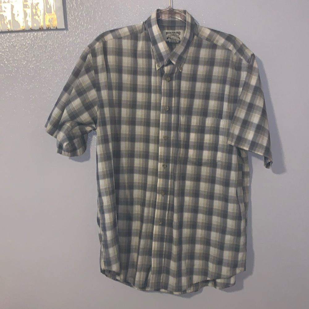 Weekends Only Outdoor Beige Gray Plaid Short Sleeve Button Down Shirt